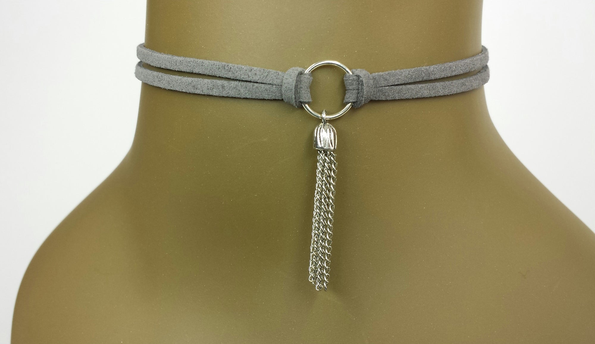 Chain Tassel Grey