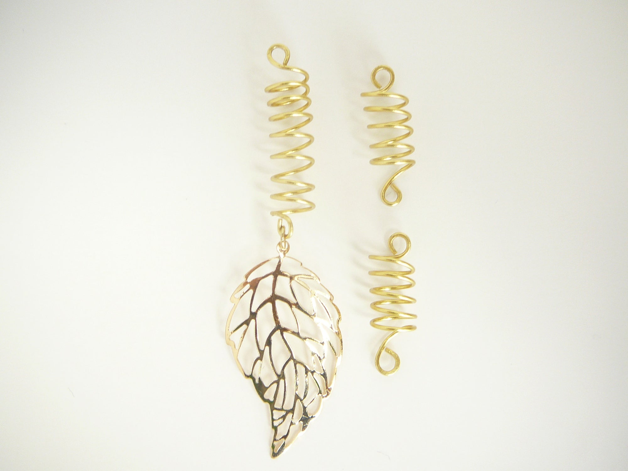 * Wire Coil Loc Sleeve Gold w/charm