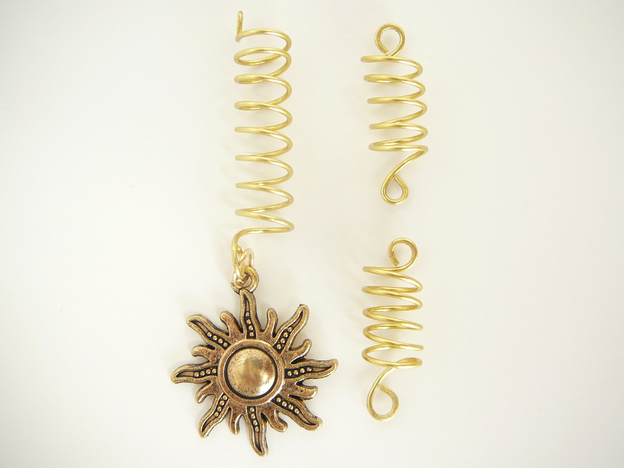 * Wire Coil Loc Sleeve Gold w/charm
